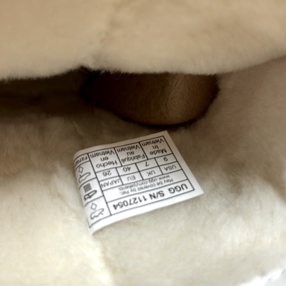 UGG Rainbow Classic Clear Mini Boot Sz 9 - Picture 10 of 14